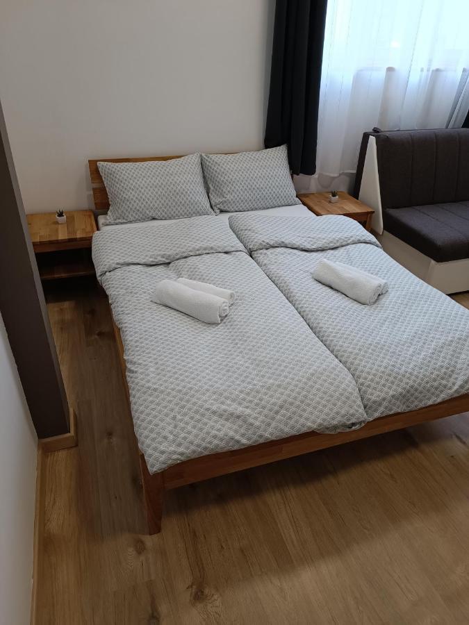 Apartments Aura Deskle Kültér fotó